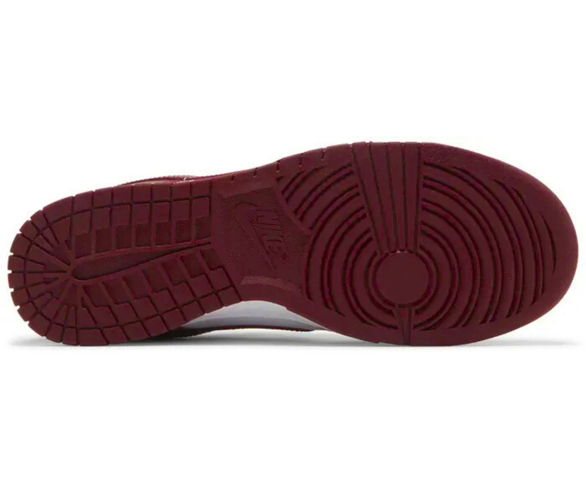 Nike Dunk Low Team Red outsole