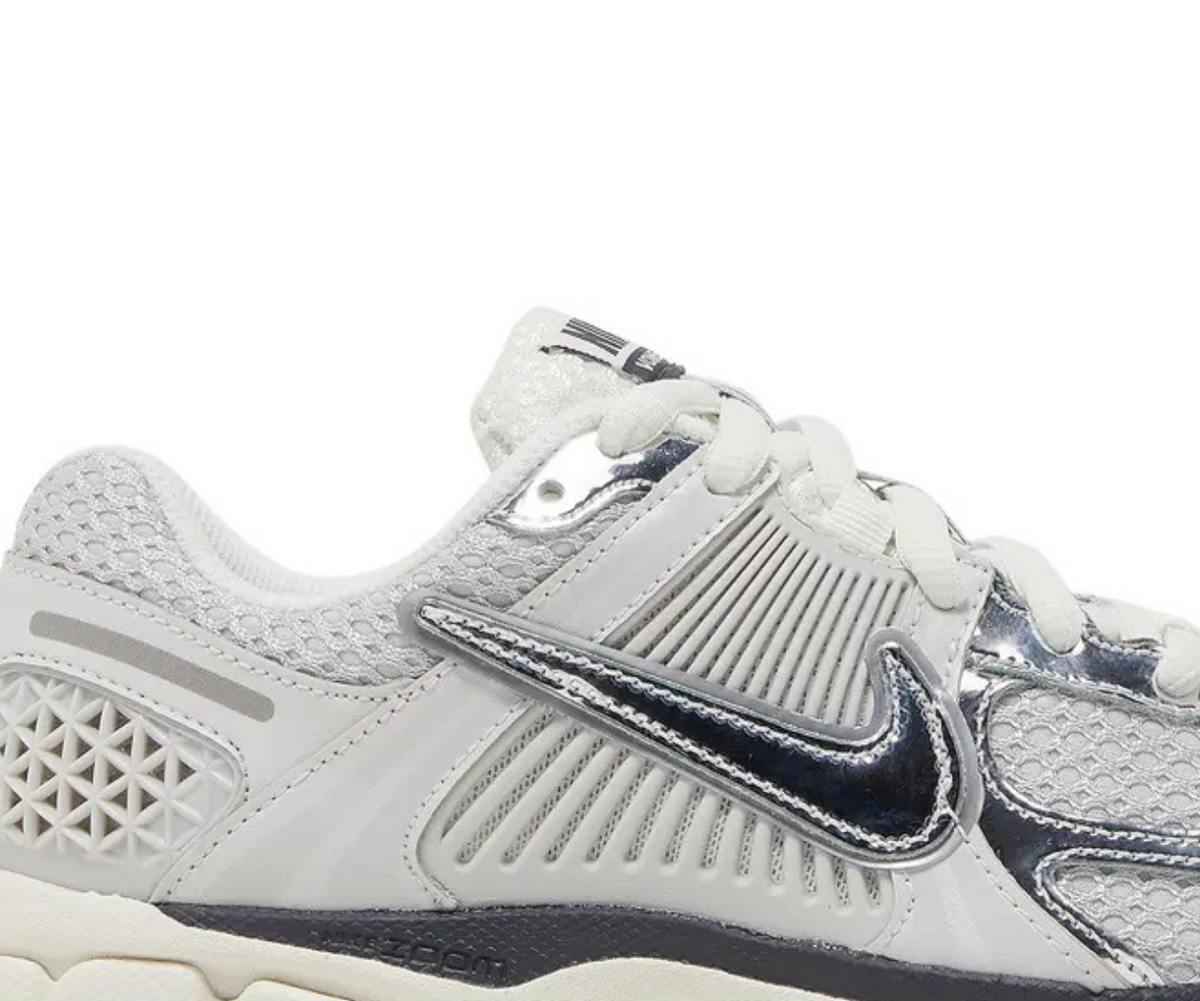 Nike Air Zoom Vomero 5 Photon Dust Metallic Silver top view